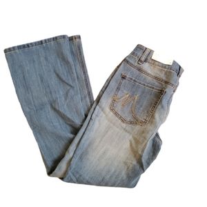 NWT Maurices Jeans, size 6 boot cut